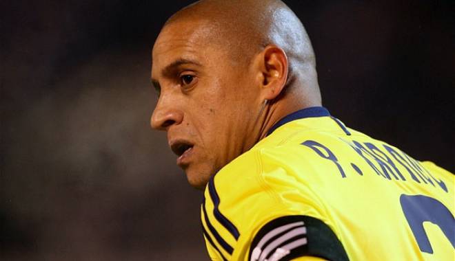 Roberto Carlos s-a întors la Real Madrid - carlos-1453449218.jpg