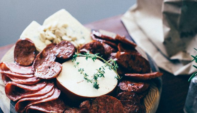 Care este cea mai bună carne pentru mezeluri? - carnati-1674217063.jpg