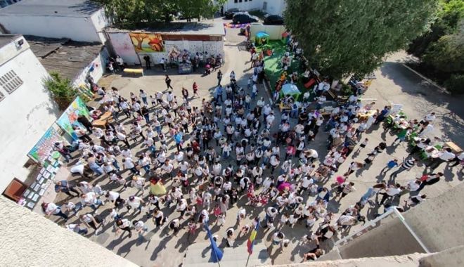 Carnavalul familiei- TOGETHER IS BETTER, la Grădinița nr.53 din Constanța