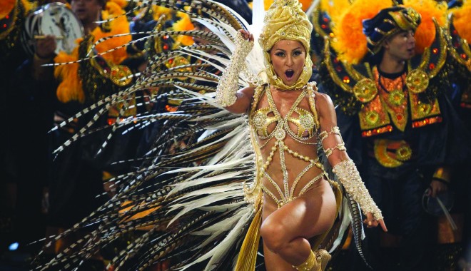 Începe Carnavalul Mamaia 2014! - carnaval1-1405515198.jpg
