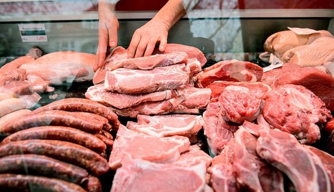 Încep controalele la carne și brânzeturi. Ce urmăresc inspectorii ANSVSA - carne-1463314414.jpg