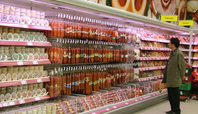 Reducerea TVA la 5 % pentru carne, cerută Parlamentului - carnestricata1393268454-1416815484.jpg