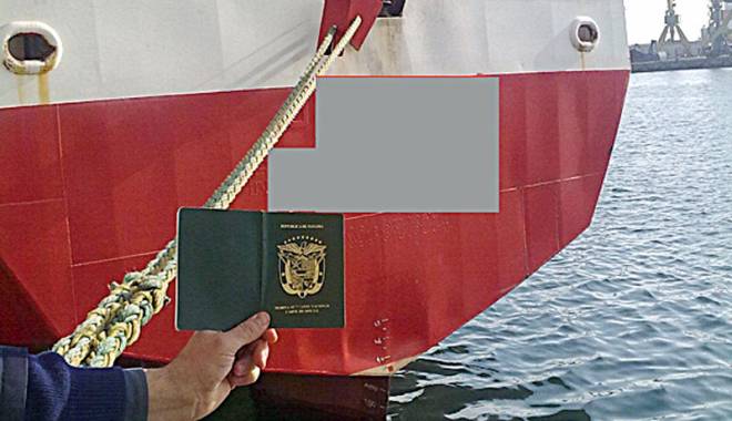 Marinar sirian prins la bord cu acte false - carnet-1447872186.jpg