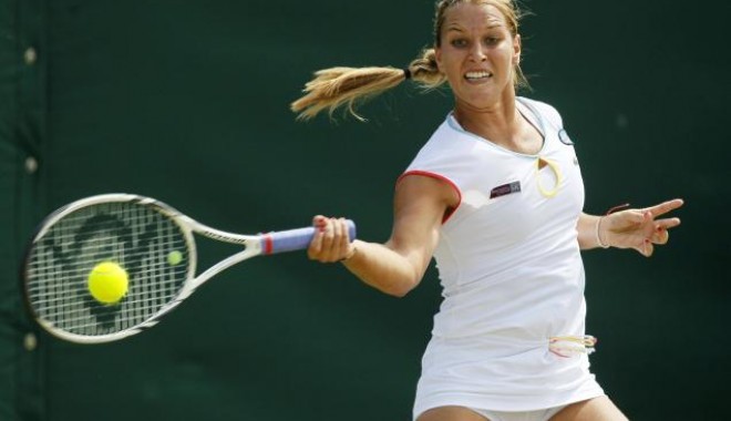 Caroline Wozniacki, eliminată în turul trei la Australian Open - carolinewozniacki-1390055102.jpg