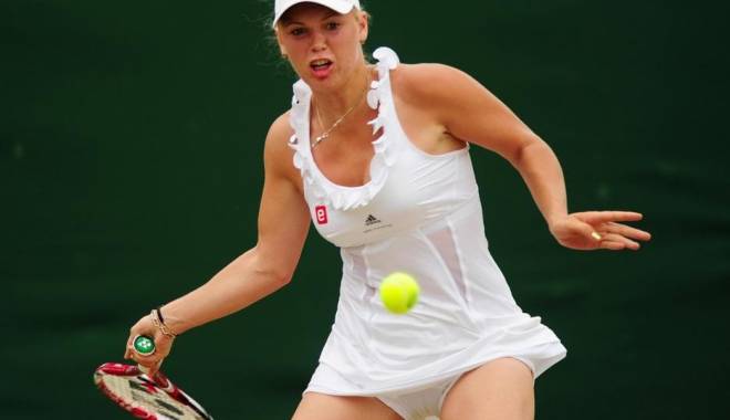 Tenis / Angelique Kerber - Caroline Wozniacki în finala de la Stuttgart - carolinewozniackiwimbledonroundj-1430029429.jpg