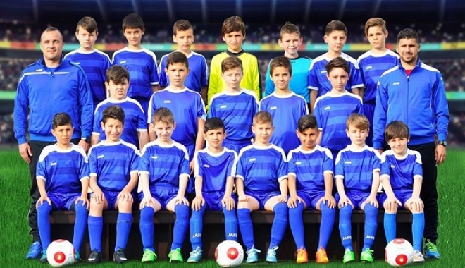 55 de echipe de fotbal de juniori din țară, sponsorizate de Carrefour - carrefour2-1464879930.jpg
