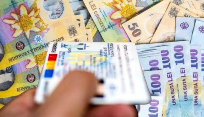Trei tineri au folosit 1.000 de cărți de identitate, de la români care voiau să lucreze în Germania , ca să primească bonusuri la jocuri online - carte-1667380161.jpg