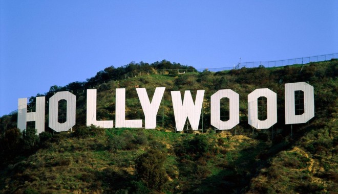 DOLIU la Hollywood. O actriță de Oscar a murit - carteldehollywood-1401627281.jpg