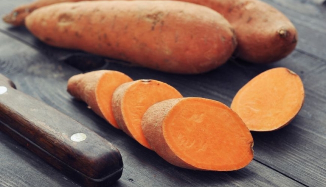 Proprietățile vindecătoare ale cartofilor dulci. Află de ce trebuie să consumi acest aliment - cartofidulcideincercatinvaraasta-1476694598.jpg
