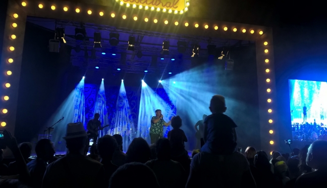Carusel Cooltural la Mamaia. Cine urcă pe scenă în această seară? - caruselcultural-1469964588.jpg