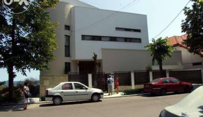 Celebrul avocat constănțean Dinu Gheorghe își vinde casa pe OLX. Cum arată palatul de 2,7 milioane EURO - casa-1433934304.jpg