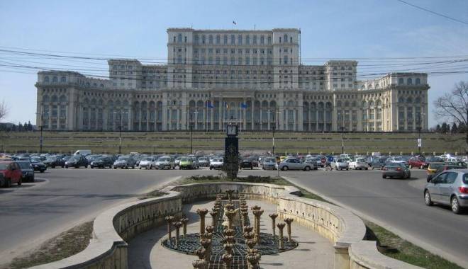 Trei angajați din Camera Deputaților și-au falsificat diploma de BAC - casa123-1443950395.jpg