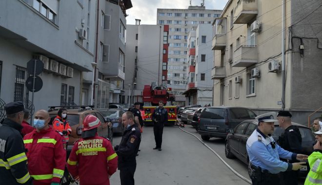 UPDATE: Incendiu într-un apartament din Constanța - casa5-1651676521.jpg