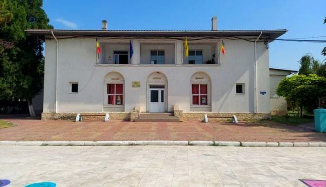 Primăria Hârşova modernizează Casa de Cultură „Carsium” - casadeculturaharsova-1628528585.jpg