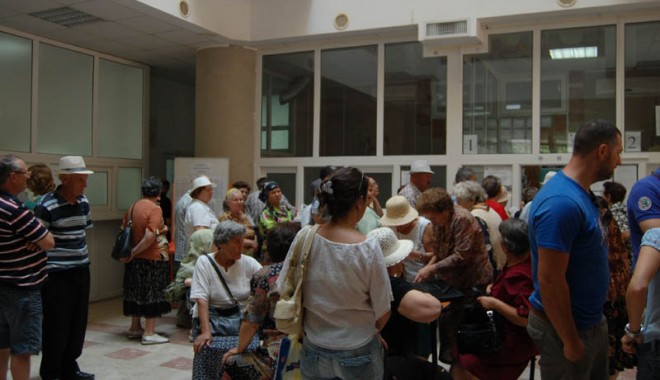 Cine plătește contribuțiile sociale de două ori - casadepensiiaglomeratie31-1344610456.jpg