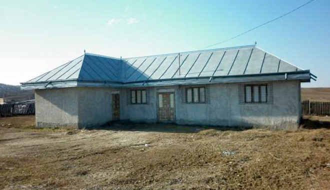 Iată cu cât mai poți CUMPĂRA O CASĂ în Constanța. Sume fabuloase cerute pentru construcții din chirpici! - casadevanzare-1367913420.jpg