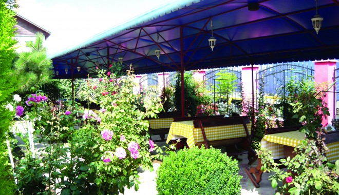 Vacanță departe de agitație și stres, la Casa Margo - casamargo2mai2-1374763345.jpg