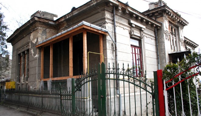 Ponturi pentru constănțenii care vor să scape rapid de case - casapraja-1317415238.jpg