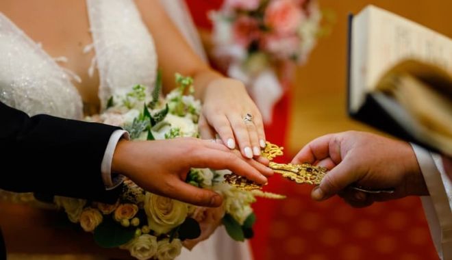 Un bărbat care a vrut să se căsătorească a aflat că nu era divorțat de fosta nevastă - casatorie-1667828951.jpg