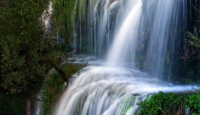 Cascada Toplița, unică în România - cascadatoplitajpeg-1371831925.jpg