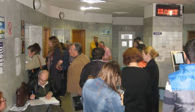 Casele de marcat  și registrele de bani  personali s-au vândut în draci - caseledemarcatsiregistrele-1431101324.jpg