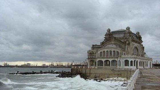 Vreme închisă și ploi, în week-end, la Constanța - casinoconstanta-1350129742.jpg