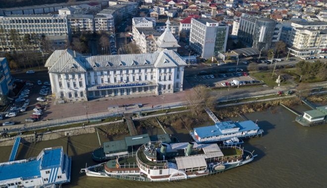 Câștigurile angajaților Administrației Porturilor Dunării Maritime au scăzut în 2021 - castigurileangajatiloradministra-1639682438.jpg