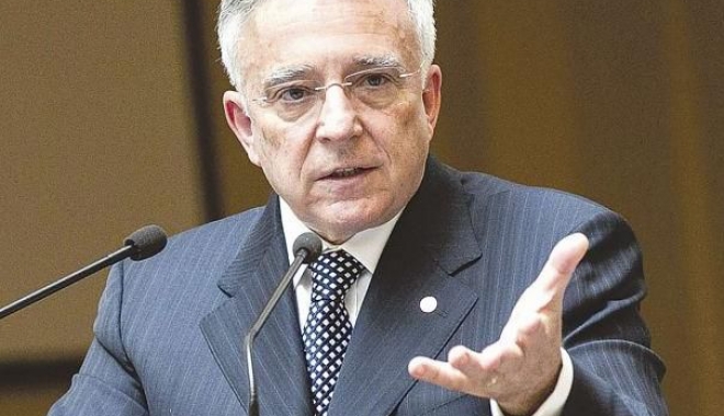 Cât a câștigat guvernatorul Mugur Isărescu - catacastigatisarescu-1473250241.jpg