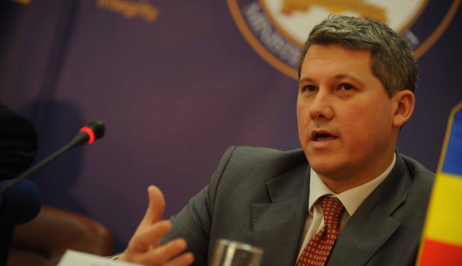 GUVERNUL BOC pleacă / Cătălin Predoiu, premier interimar - catalinpredoiu-1328523805.jpg