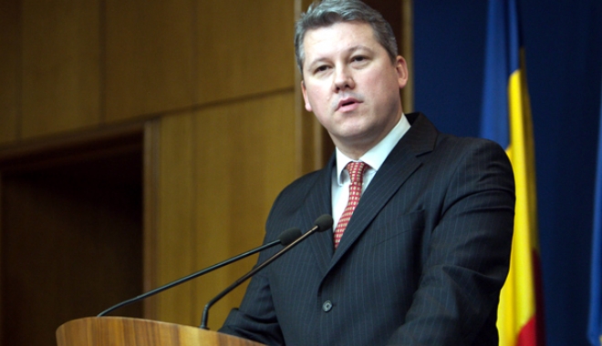 Liberalul Cătălin Predoiu: 