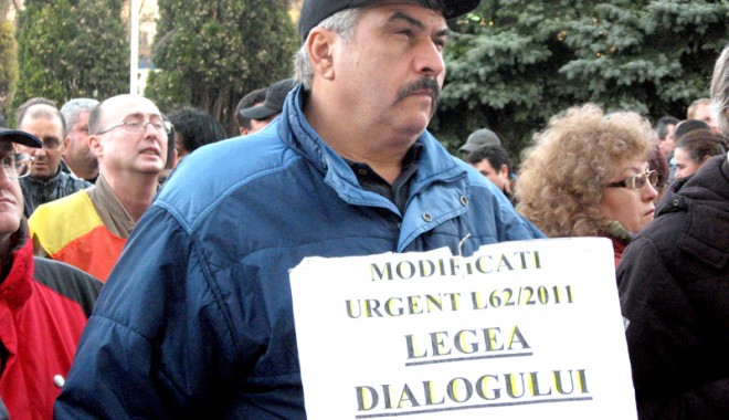 Cât de bolnavă e mișcarea sindicală? - catdebolnavaemiscareasindicala-1412011529.jpg