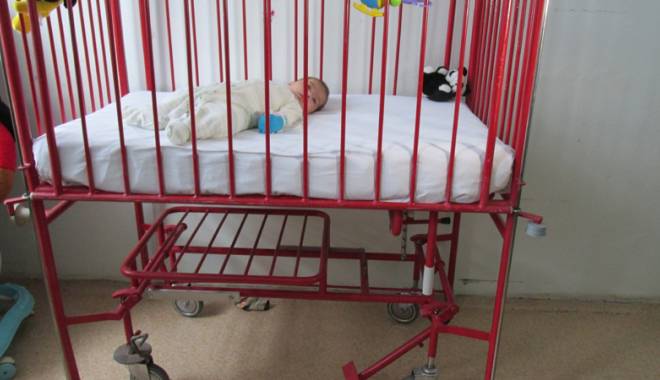 Cât de grave sunt problemele secției de pediatrie: pacienți cu carul și medici lipsă! - catdegravesuntpediatriespitalulj-1424202027.jpg