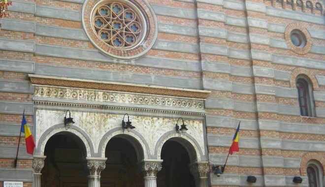 Se oficiază Canonul cel Mare la Catedrală - catedrala-1330343070.jpg