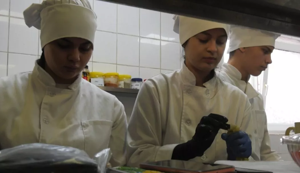 Mese festive fără efort! Firmele de catering, tot mai căutate de sărbători - catering-1765899139.webp