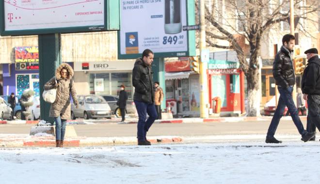 Câte zile libere au românii în 2015 - catezilelibere-1420383680.jpg
