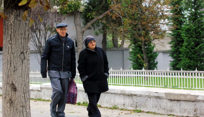 Câți salariați și câți pensionari  are județul Constanța - catisalariatisicatipensionari-1392924513.jpg