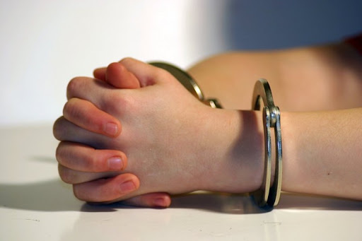 Femeie căutată de autorități, încarcerată chiar în prima zi a anului - catuse-1609584665.jpg