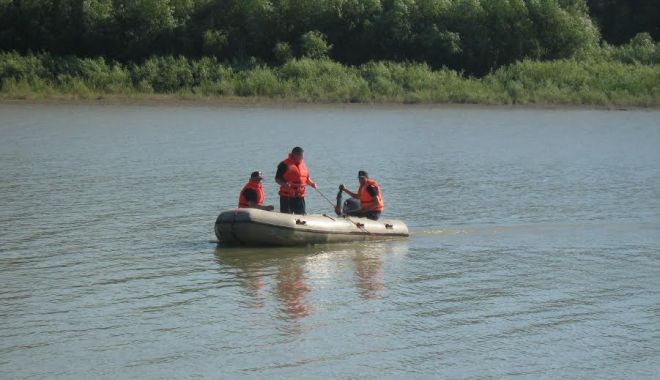 Căutări disperate. Un adolescent de 15 ani a dispărut în timp ce era la scăldat - cautari-1562084503.jpg