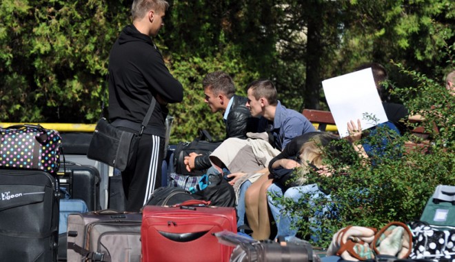 Bătălie disperată pentru un loc în căminele Universității 