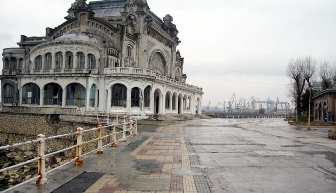 Încep lucrările de punere în siguranță a clădirii Cazinoului - cazino-1538066824.jpg