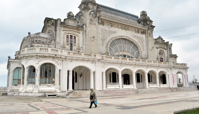 Reabilitarea Cazinoului nu va fi afectată de diminuarea bugetară - cazino83-1331134450.jpg