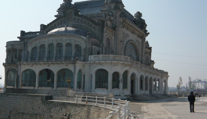 Salvarea Cazinoului vine de la Udrea - cazinoconstanta12-1313090334.jpg