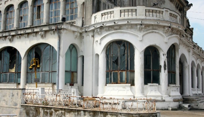 Cazinoul și faleza din Constanța arată ca după război - cazinoparagina799-1330451390.jpg