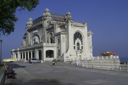 Radu Mazăre predă Cazinoul din Constanța Elenei Udrea - cazinouldinconstanta2-1313840707.jpg