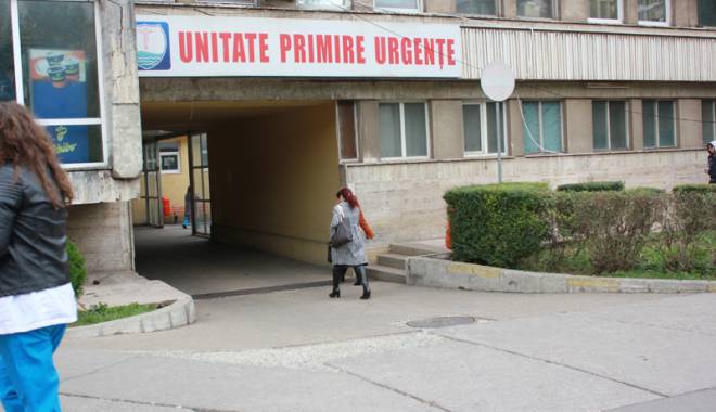 Caz șocant  în Constanța:  a născut acasă și a dus pruncul la spital,  într-o sacoșă - cazsocantcopilspital-1429024653.jpg