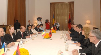 Președintele Băsescu a cerut acordarea statutului de minoritate națională comunității de aromâni din Albania - cbfb1ba0abb2c4fc16896795b218bf80.jpg