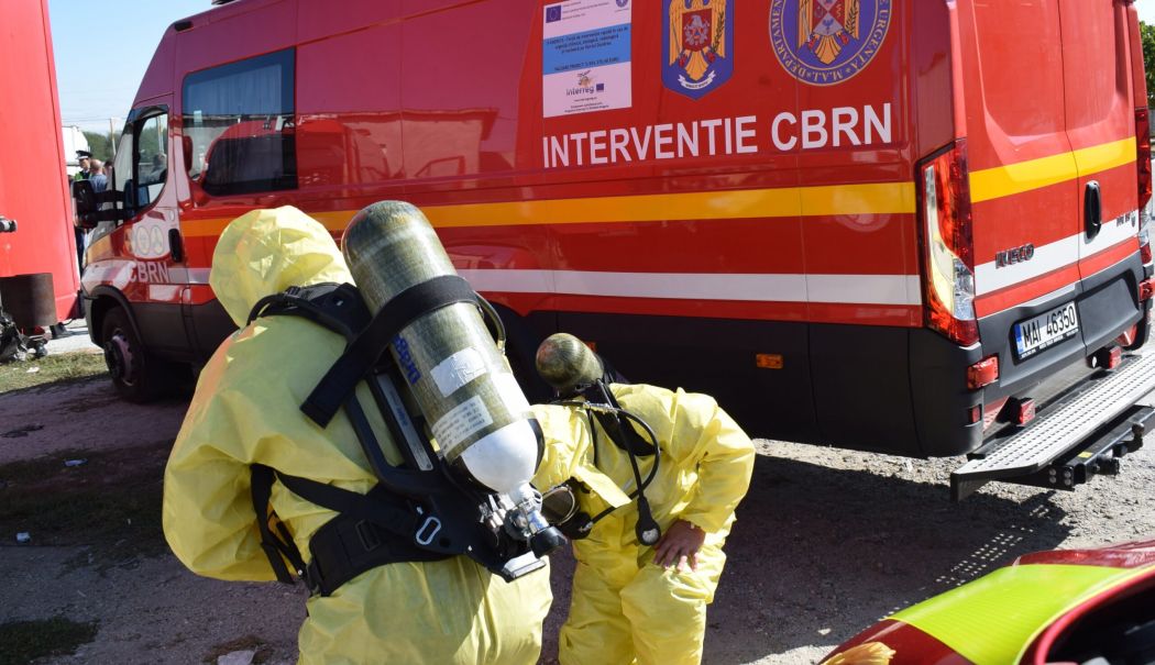 Pericol de explozie pe strada Rozelor din Constanța. Un autoturism a intrat într-o conductă de gaze - cbrndezastrugazeexplozie1scaled1-1761200181.jpg