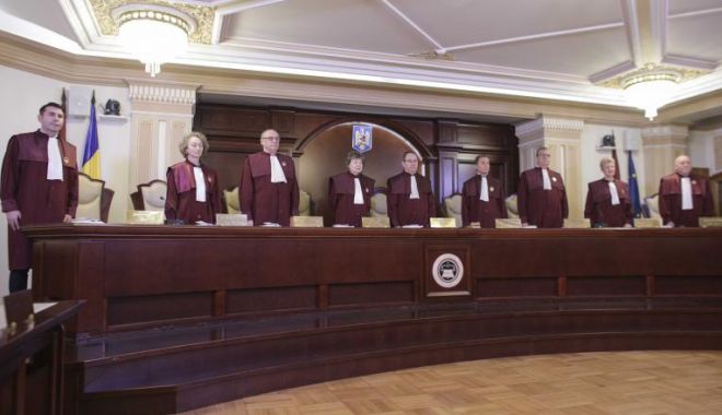 Judecătorii CCR au dat undă verde pensiilor speciale ale primarilor - ccr-1581512664.jpg