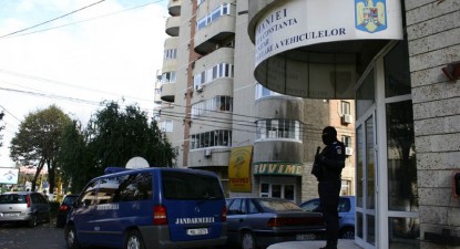 Șoferul lui Nemirschi, implicat în scandalul plăcuțelor de înmatriculare falsificate - cd85355d87ca3c23d8e4fbff6d282fc0.jpg