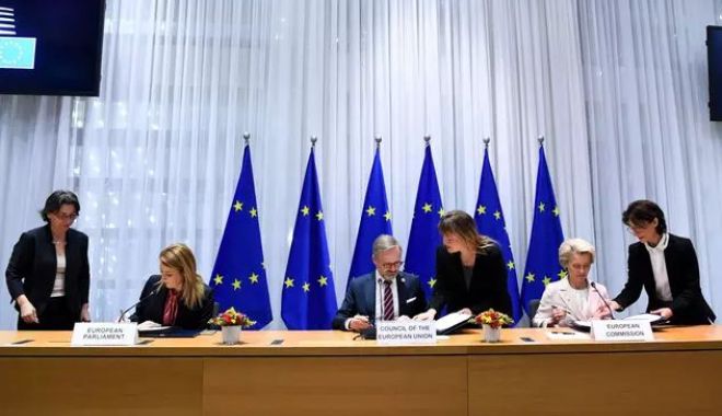 Oficial: UE a publicat decizia privind admiterea României şi Bulgariei în Schengen